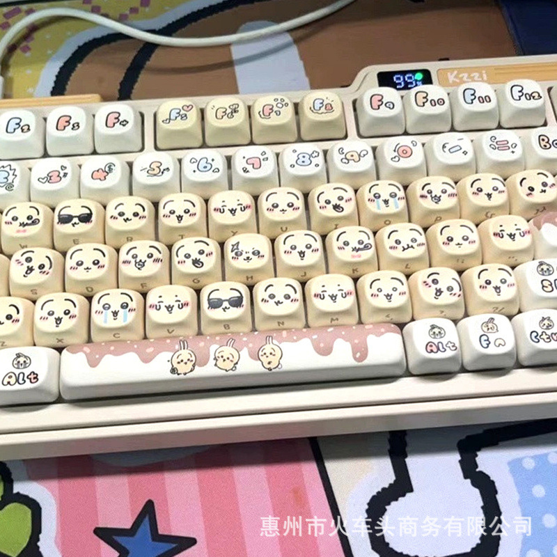 Set di Tasti Emoji Chiikawa, K - Gaming Keyboard Emoji recensione e prezzo