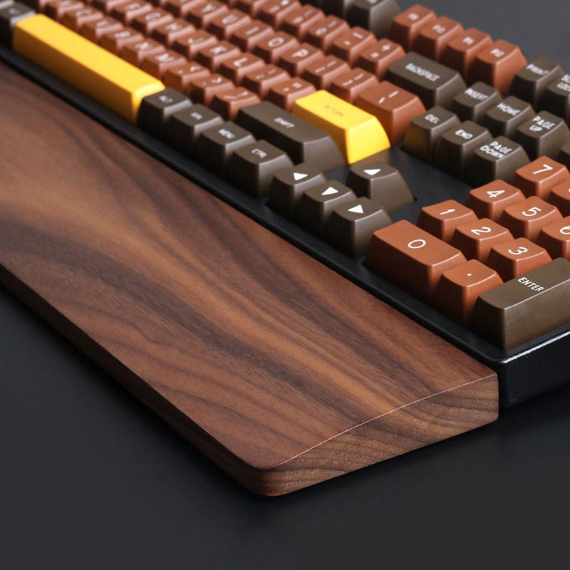 Poggiapolsi per tastiera in le - Gaming Keyboard Number Pad recensione e prezzo